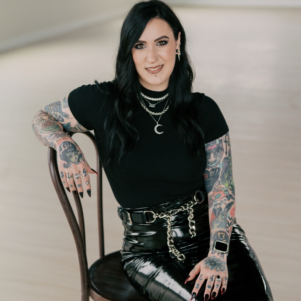 Meet your Posher, Stephanie